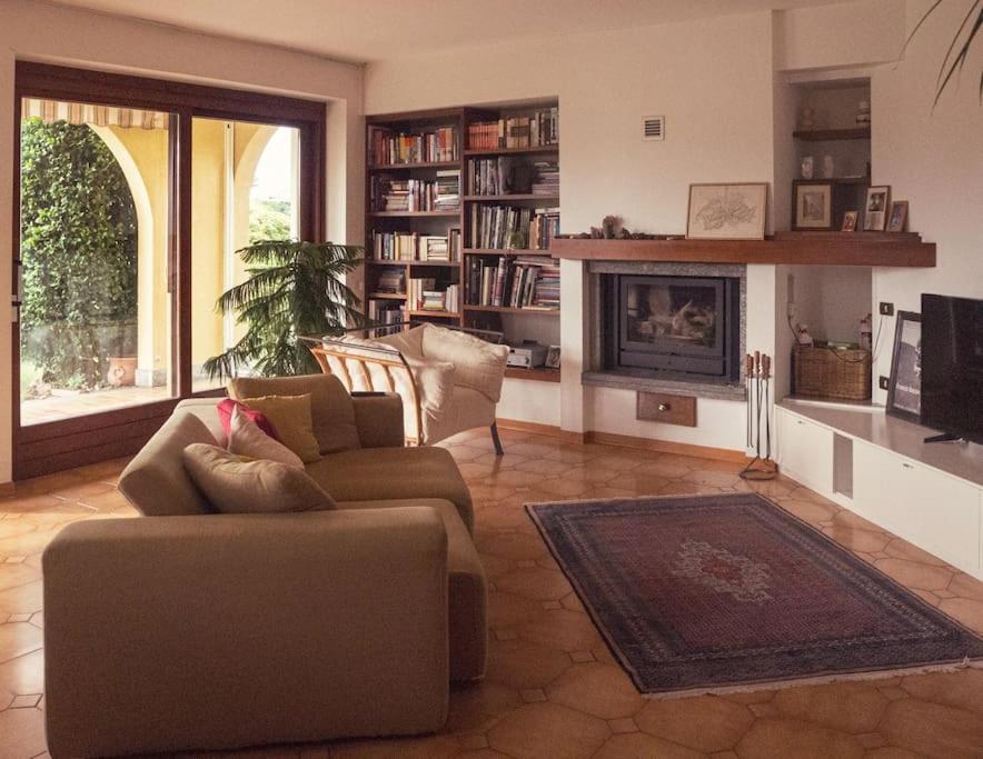 La Tua Villa Sul Lago - Casa Kollegger Луїно Екстер'єр фото